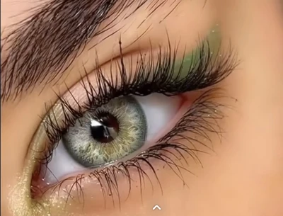 עדשות גוון- Giril green